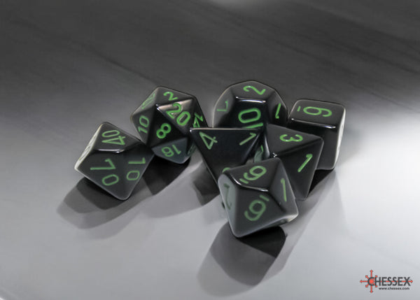 Polyhedral 7-Die Set Opaque: Black/Green